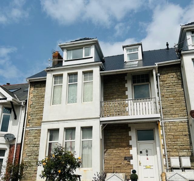 Property photo 1 of 4