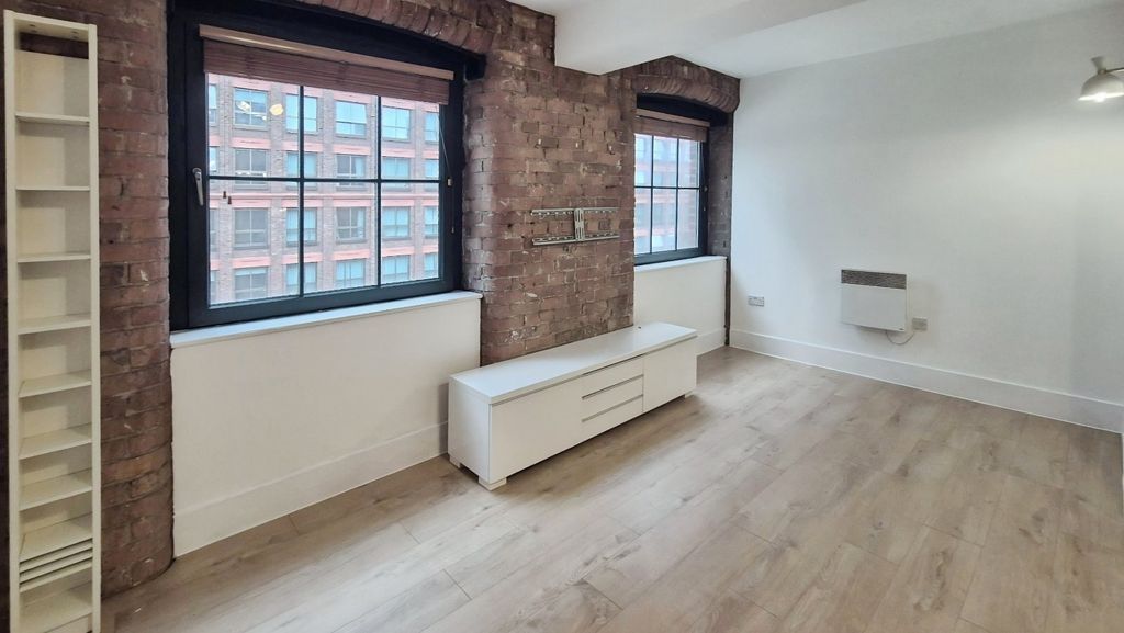 Property photo 2 of 16 Picture No. 20