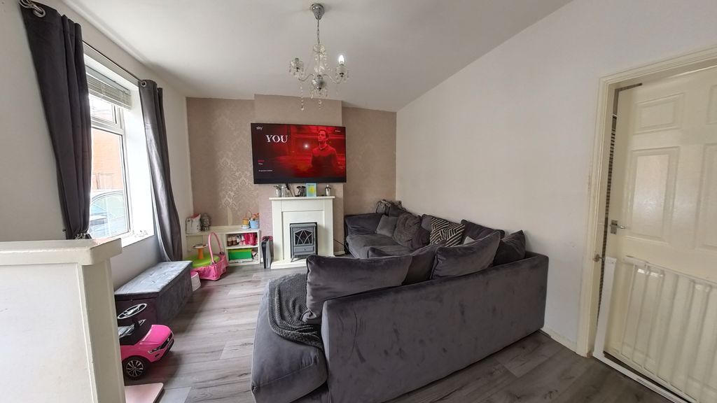 Property photo 3 of 20