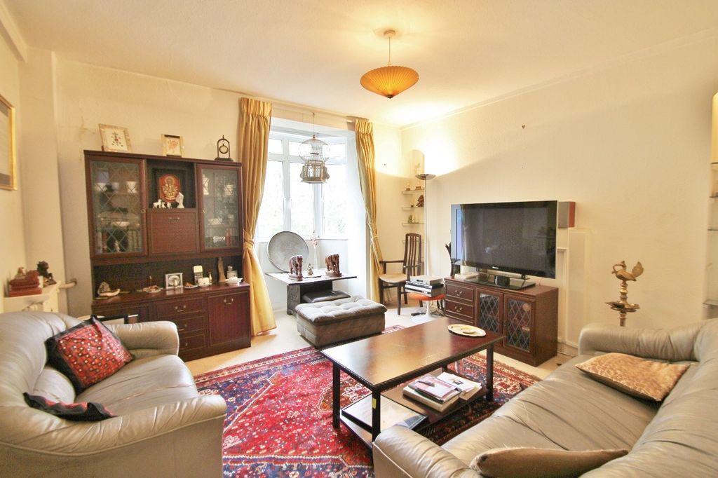 Property photo 2 of 16 Photo 11