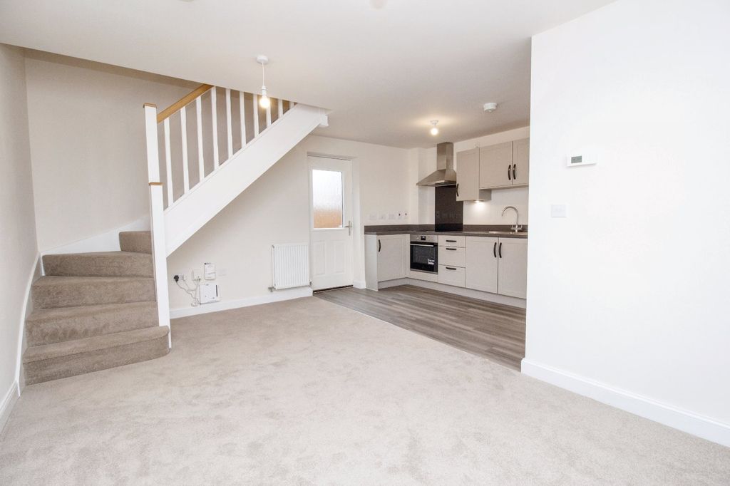 Property photo 2 of 18 Picture No. 02