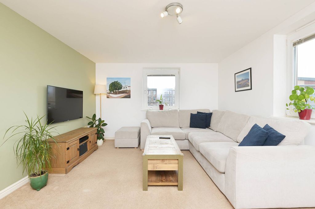 Property photo 3 of 27