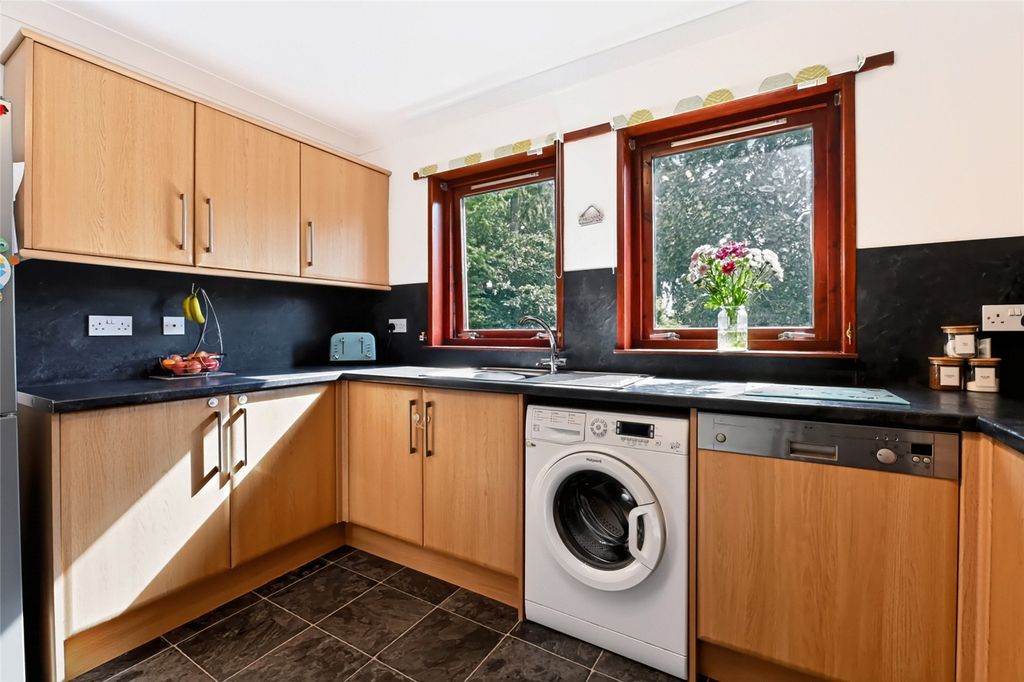 Property photo 3 of 15 Kitchen
