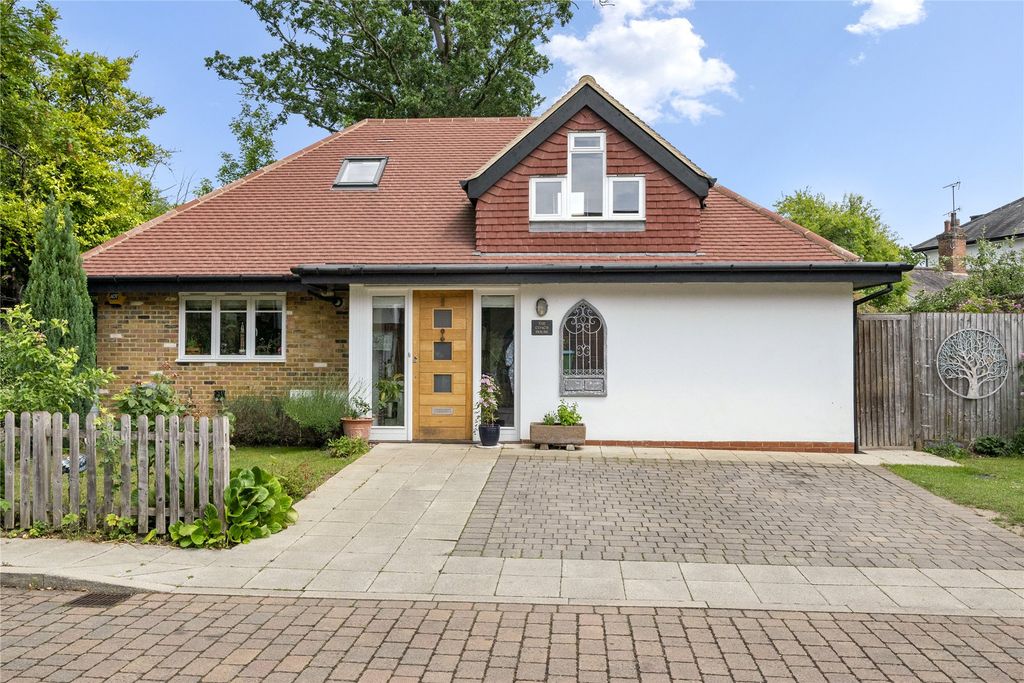 Property photo 1 of 17 External View