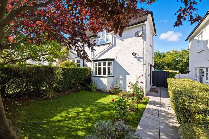 Property photo 1 of 12 Photo 6