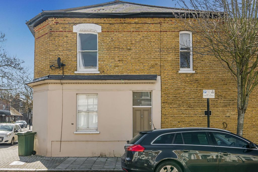Property photo 1 of 4