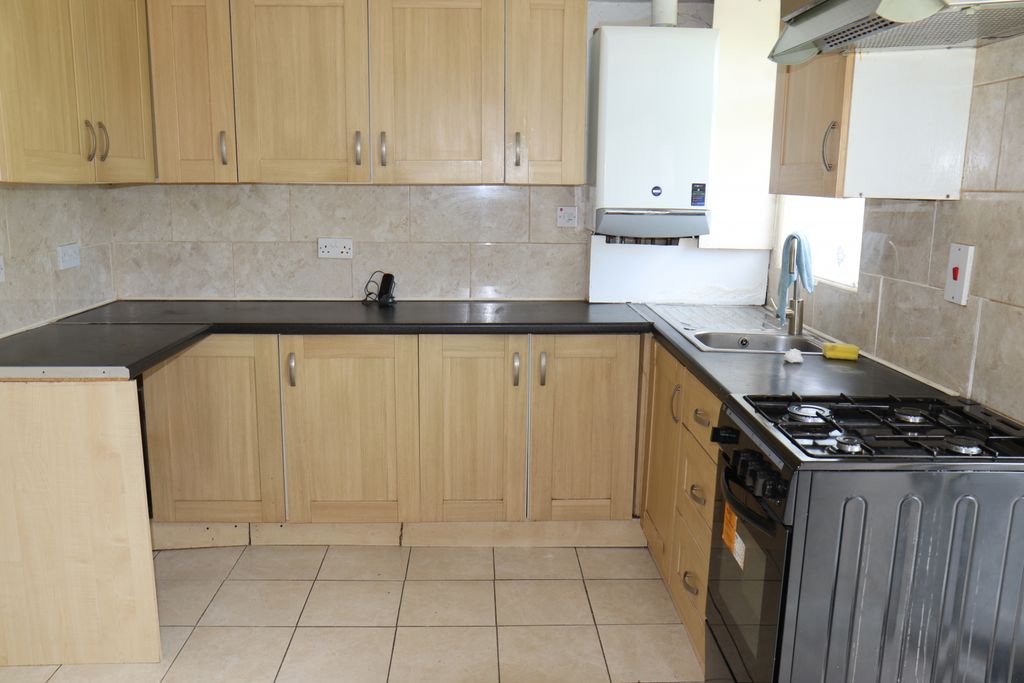 Property photo 2 of 7 Gallery