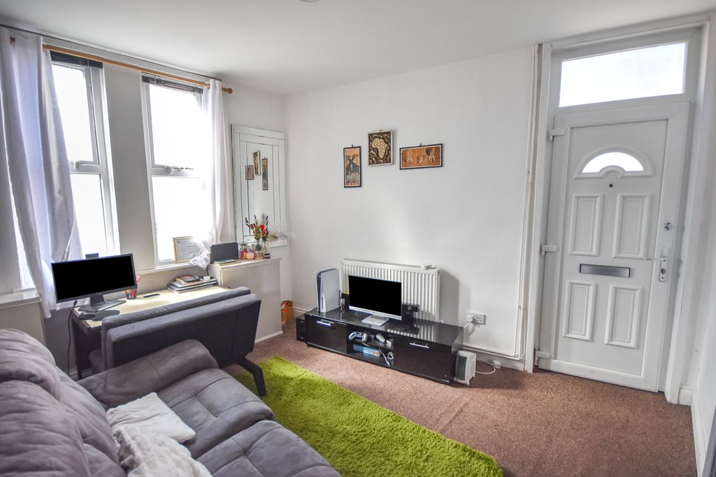 Property photo 3 of 14 Dsc_0501