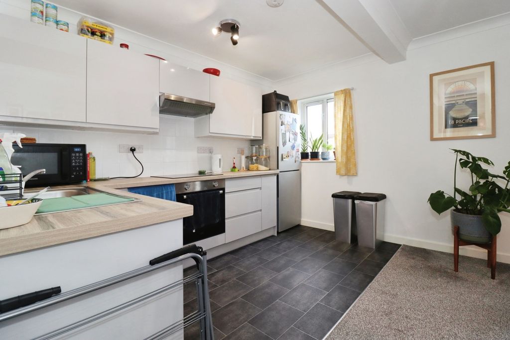 Property photo 3 of 15 Pbox-Img.Jpg