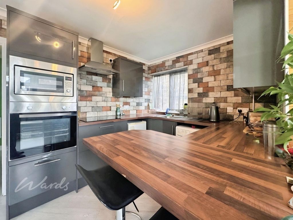 Property photo 1 of 7 New 32 Kitchen Use