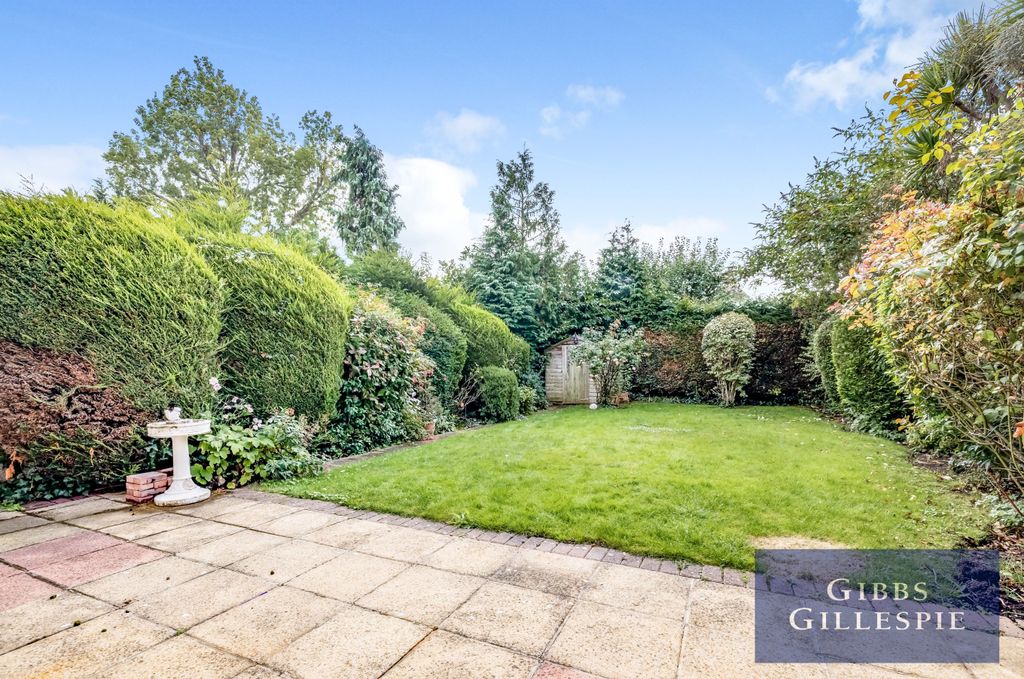 Property photo 3 of 10 4