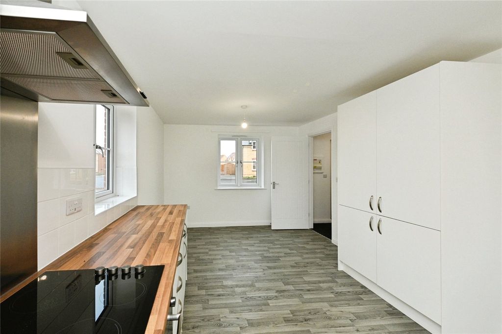 Property photo 3 of 18 Picture No. 08