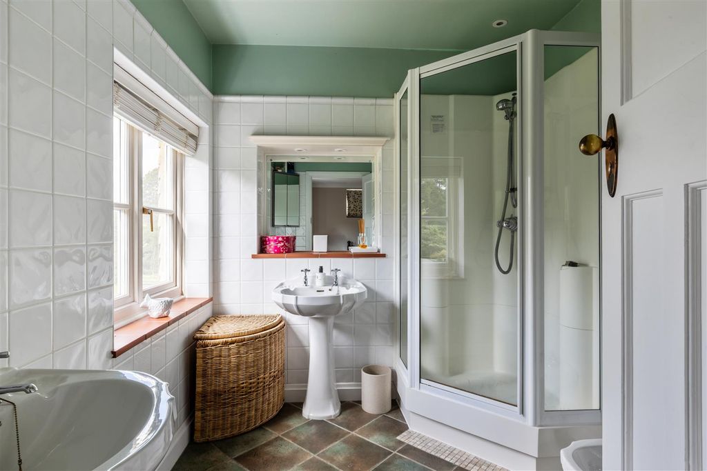 Additional image 22 of 5 bed detached house for saleCliftons Lane, Reigate RH2