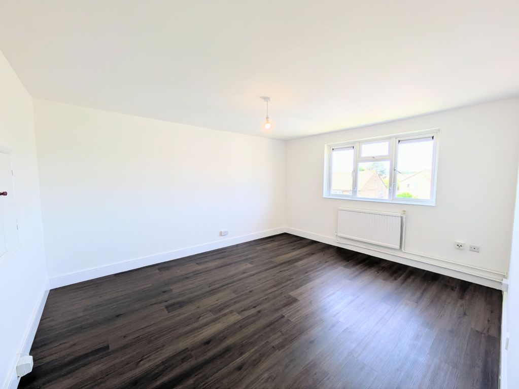 Property photo 3 of 6 View