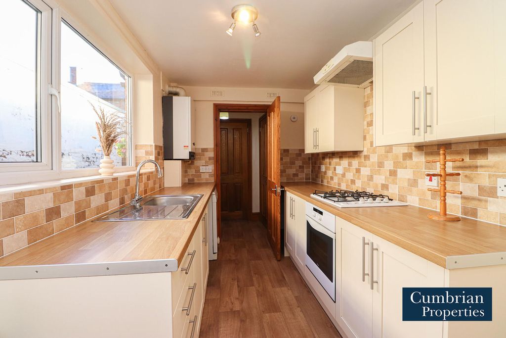 Property photo 2 of 13 Kitchen