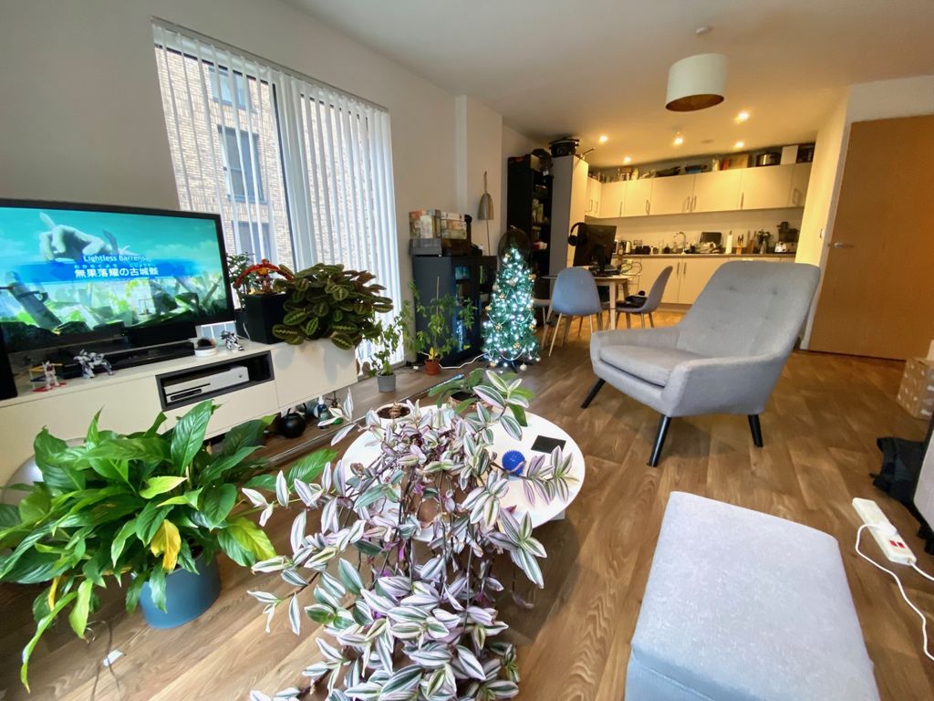 Property photo 3 of 11 Gallery