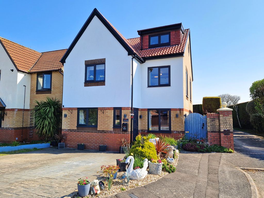 Property photo 1 of 37