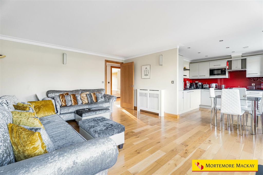 Additional image 4 of 2 bed flat for saleVillage Road, Enfield EN1