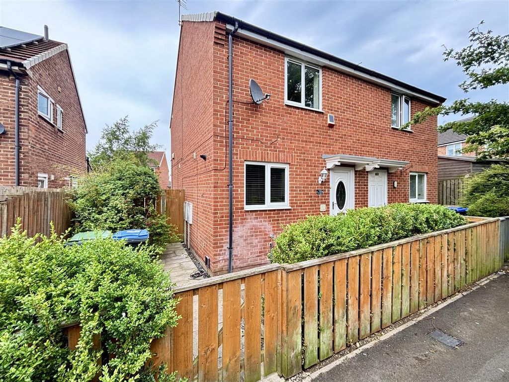 Property photo 1 of 11