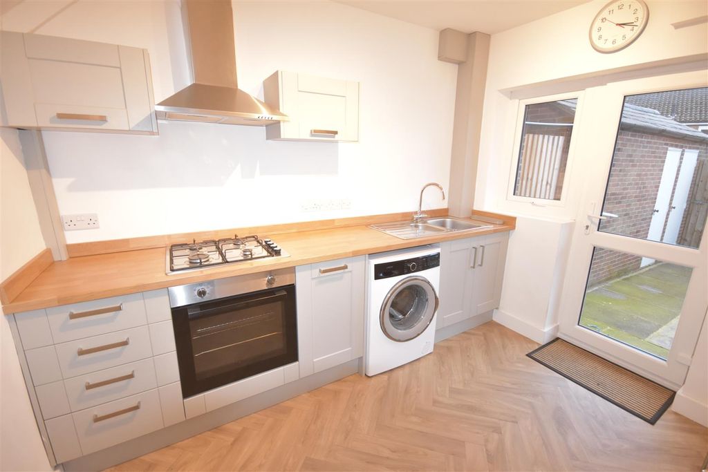 Property photo 3 of 11 m6.Jpg