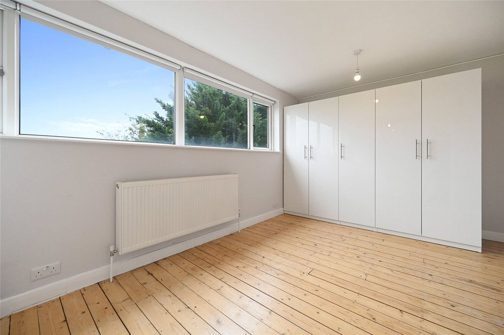 Property photo 2 of 12 Picture No. 07