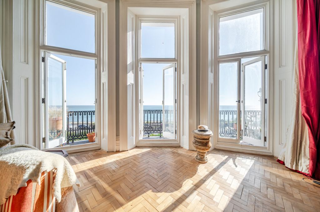 Additional image 3 of 2 bed flat for salePercival Terrace, Brighton, East Sussex BN2