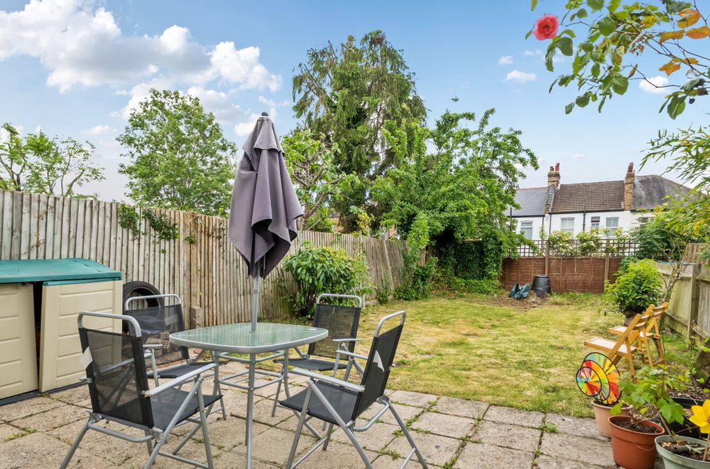Property photo 3 of 13