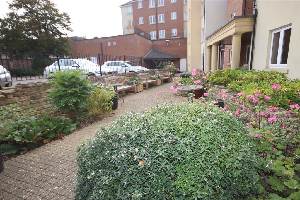 Property photo 3 of 12 Img_6039.Jpg