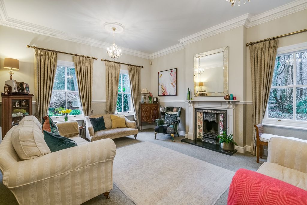 Property photo 2 of 22 4819844