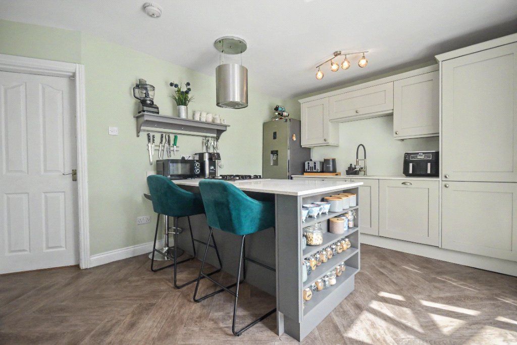 Property photo 3 of 21 Picture No. 22
