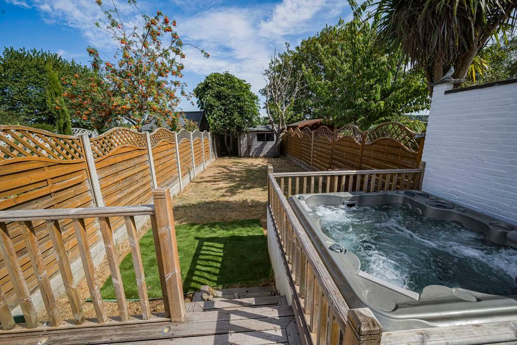 Property photo 3 of 19 Photo 18