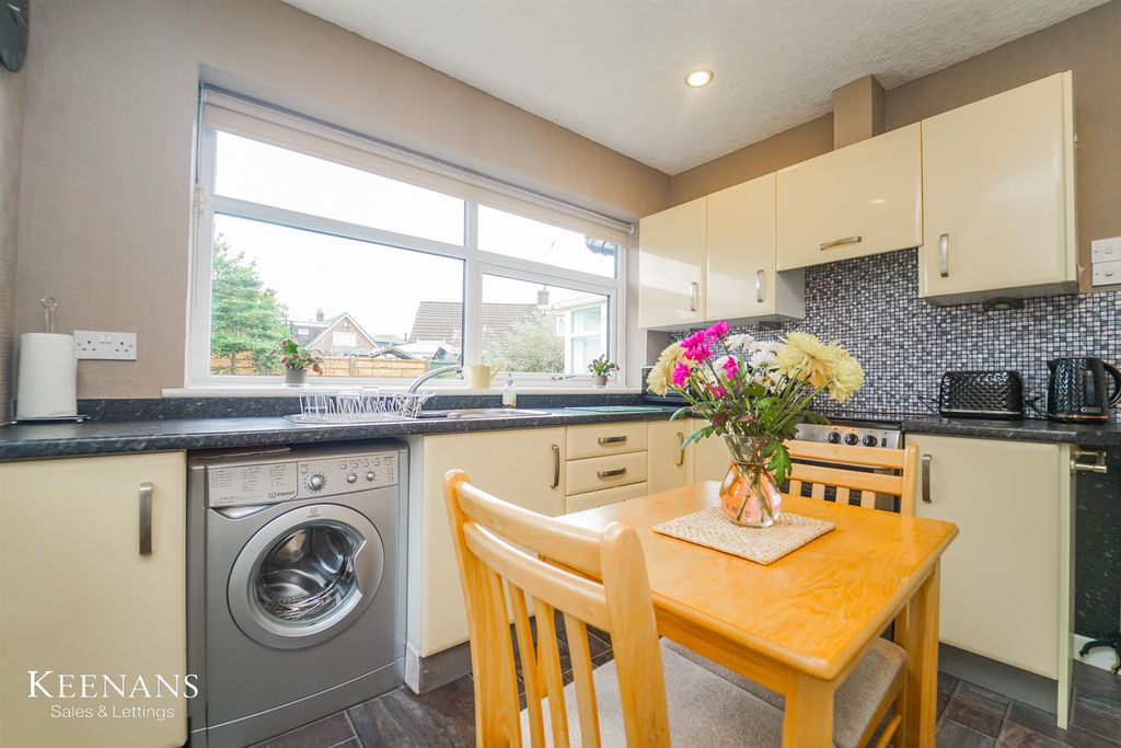 Property photo 3 of 21 3.Jpg