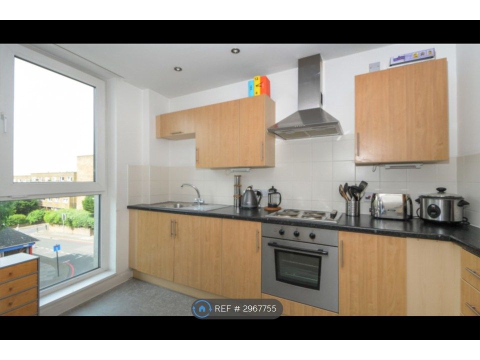 Property photo 3 of 7 Kitchen