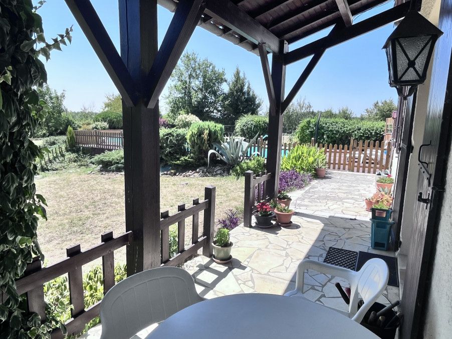 Property photo 2 of 19