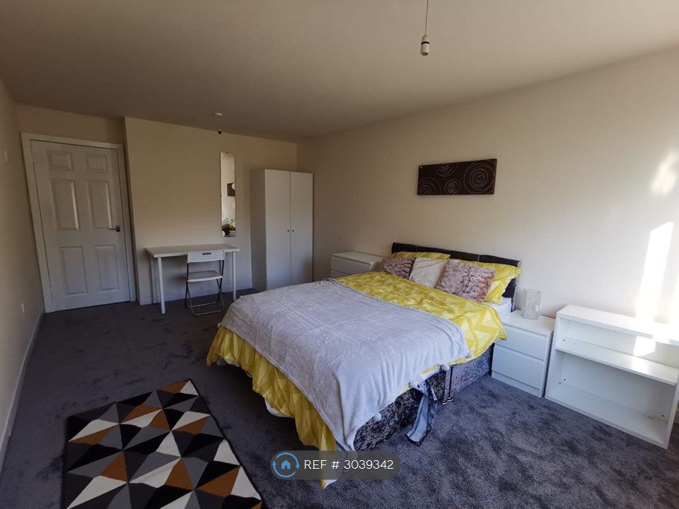 Property photo 1 of 4