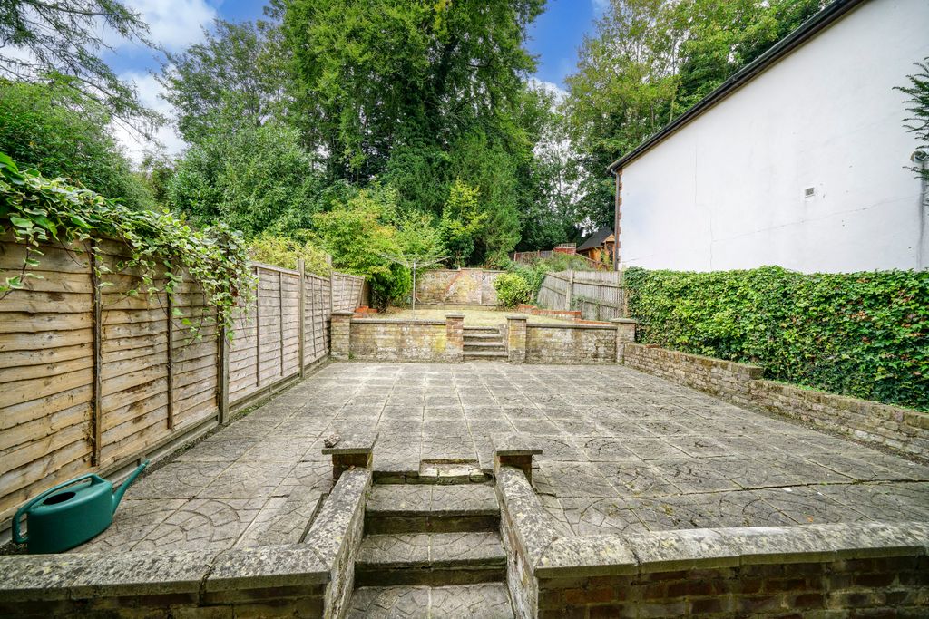 Property photo 3 of 19 156-Beechfield-Road-1001
