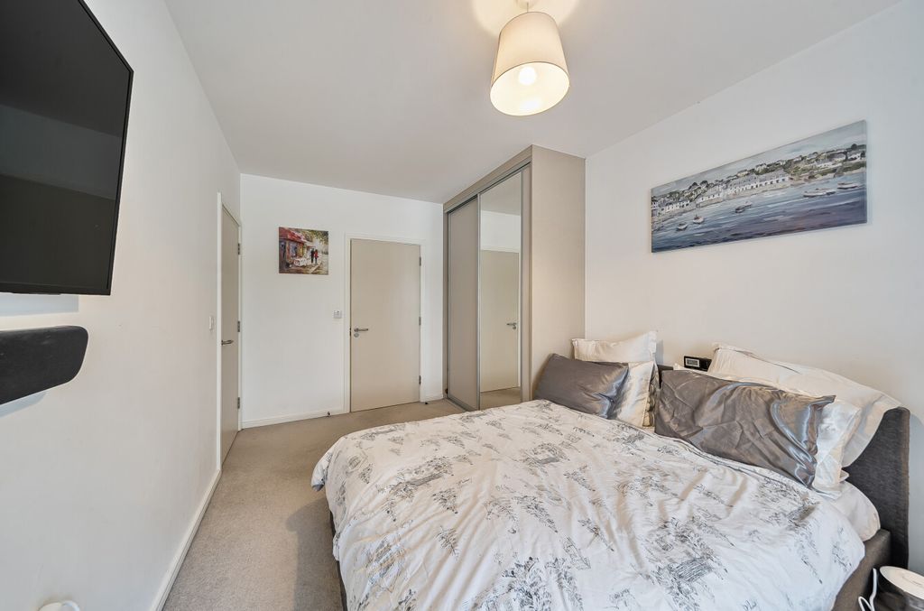 Property photo 3 of 21 1343605-7-68A7168...