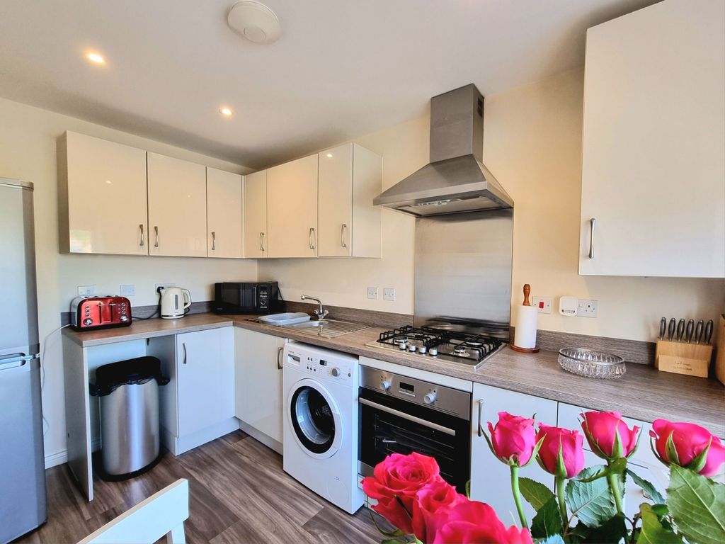 Property photo 2 of 29