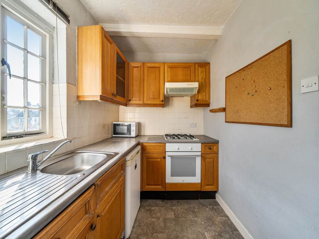 Property photo 2 of 16 1432963-2-69Bbd943A36F0