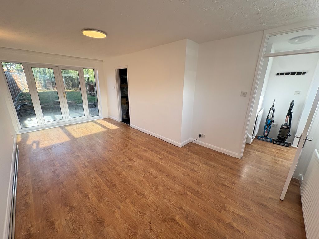 Property photo 2 of 14 Image