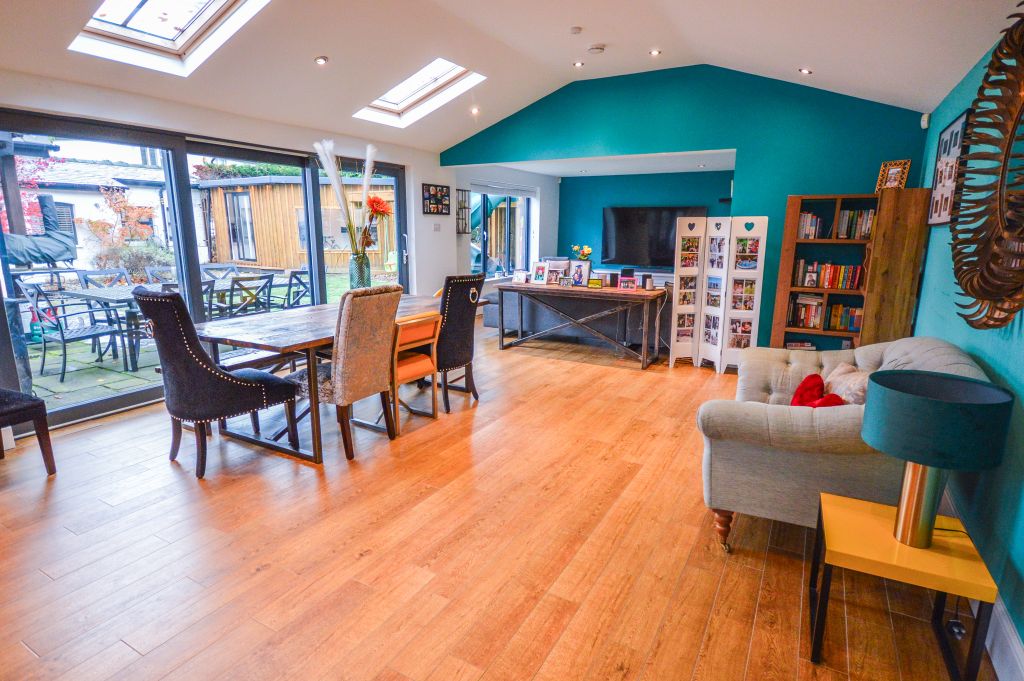 Property photo 2 of 40 Open-Plan Kitchen And Family Room