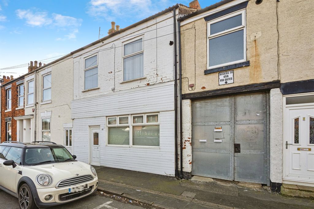 Property photo 1 of 16