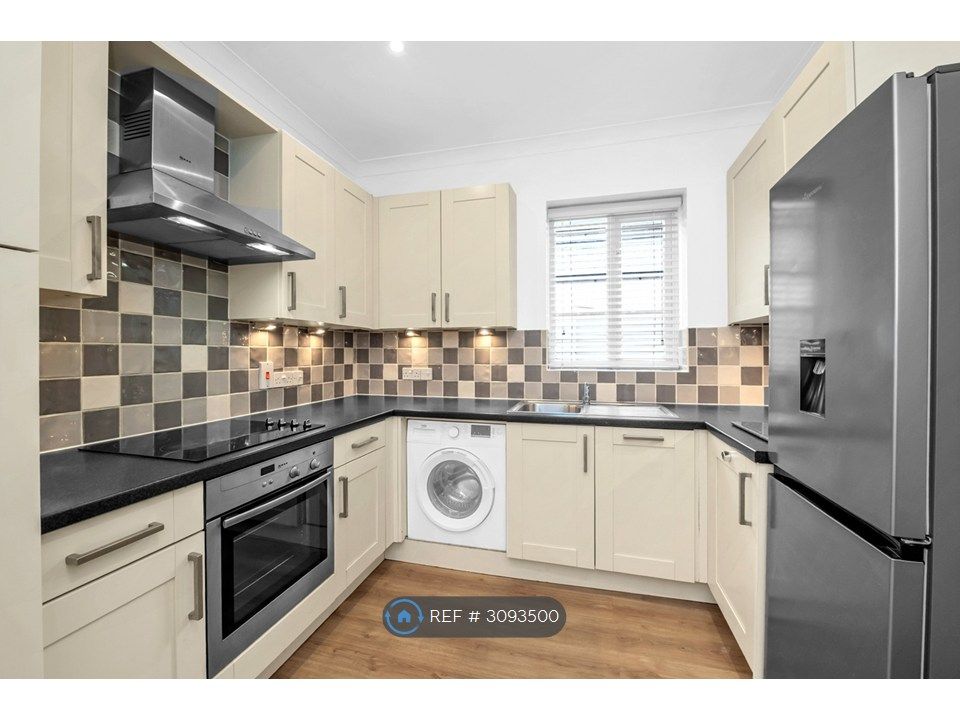 Property photo 1 of 9 Kitchen 1