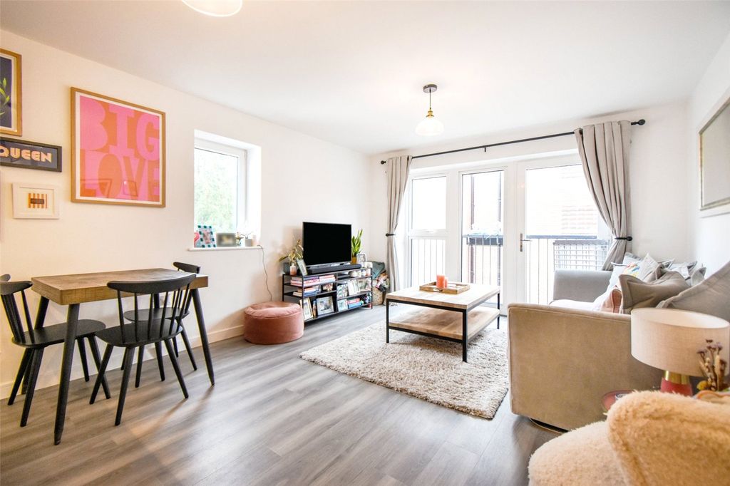 Property photo 2 of 13 Picture No. 03