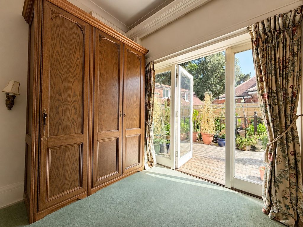 Additional image 10 of 2 bed flat for saleStrathaven 16 West Overcliff Drive, Bournemouth BH4