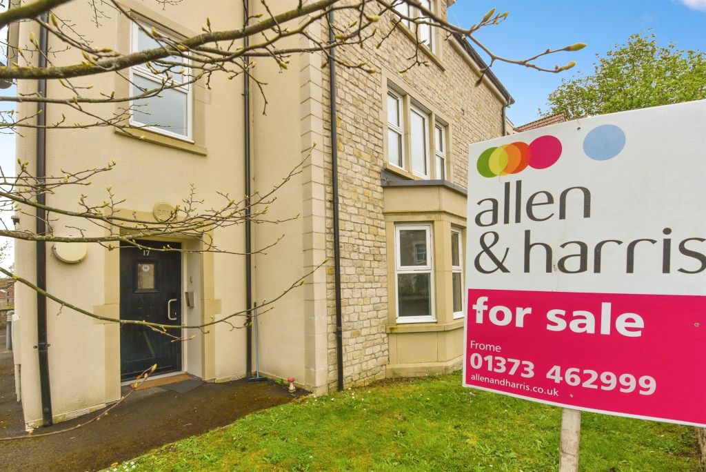 Additional image 17 of 2 bed flat for saleBennett Gardens, Frome BA11