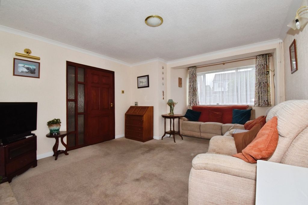 Property photo 3 of 21 Pbox-Img.Jpg