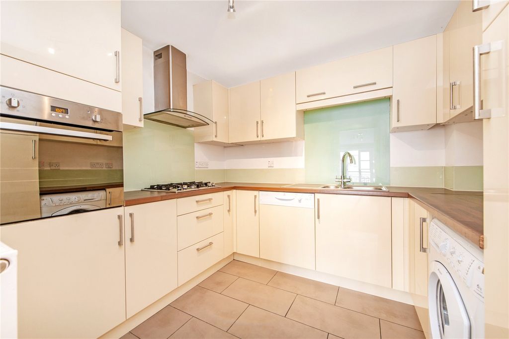 Property photo 2 of 10 Picture No. 14