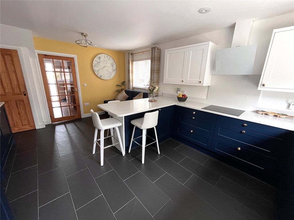 Property photo 3 of 29 Picture No. 38