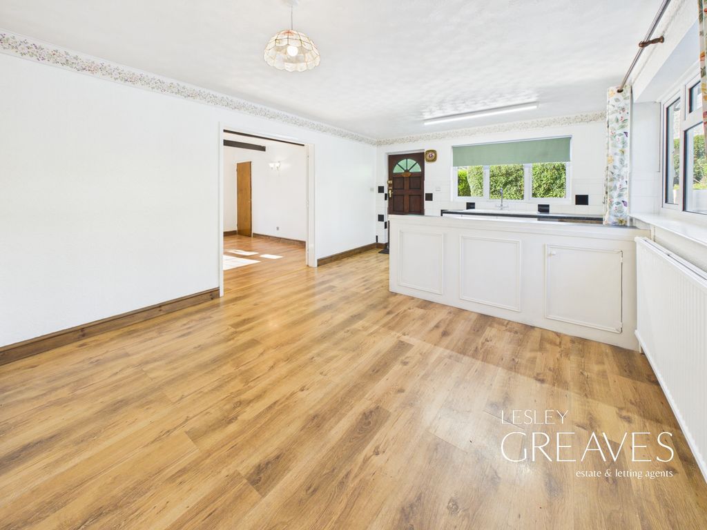 Property photo 3 of 21 Kitchen/Diner